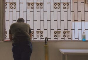 Entretien professionnel des boiseries extérieures à Rochy-Condé